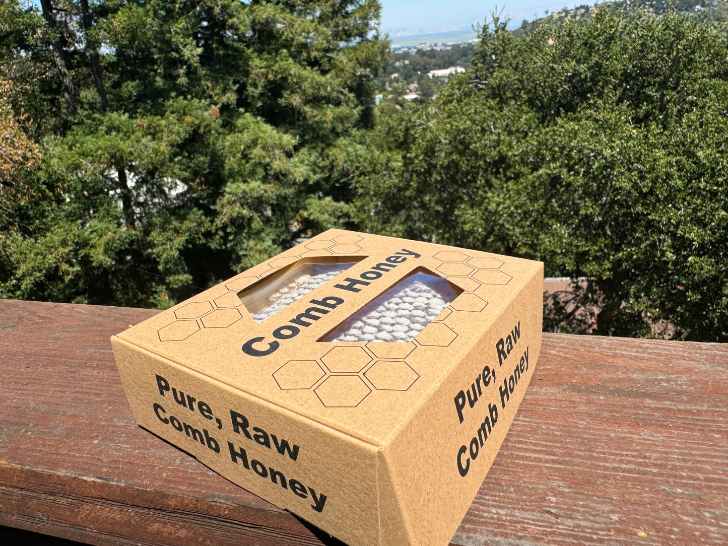 Comb Honey on the San Francisco Peninsula - Pure and Sustainable