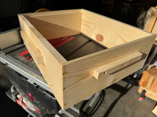 Beehive Medium Body Box