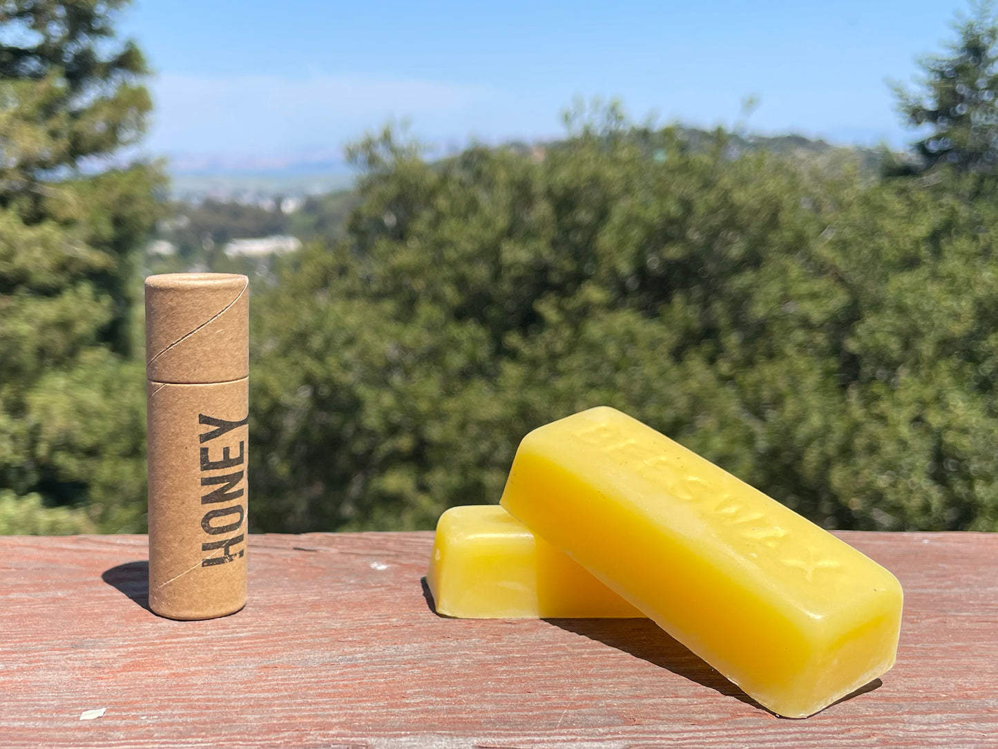Beeswax lip balm chapstick